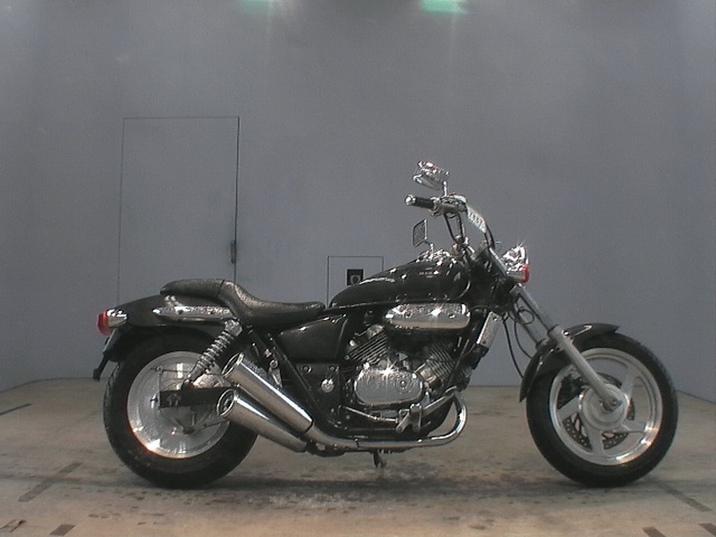 Купить мотоцикл Honda Magna250 1996 фото 2